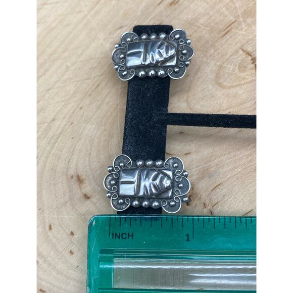 Silver Aztec Mask vintage screw back‎ earrings - Picture 3 of 3